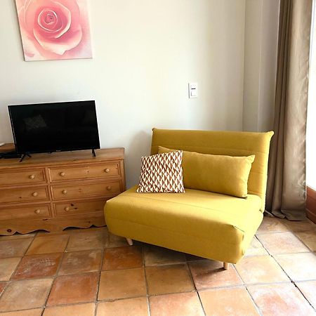 Gites & Chambres D'Hotes Peyrecout Laparrouquial Bagian luar foto