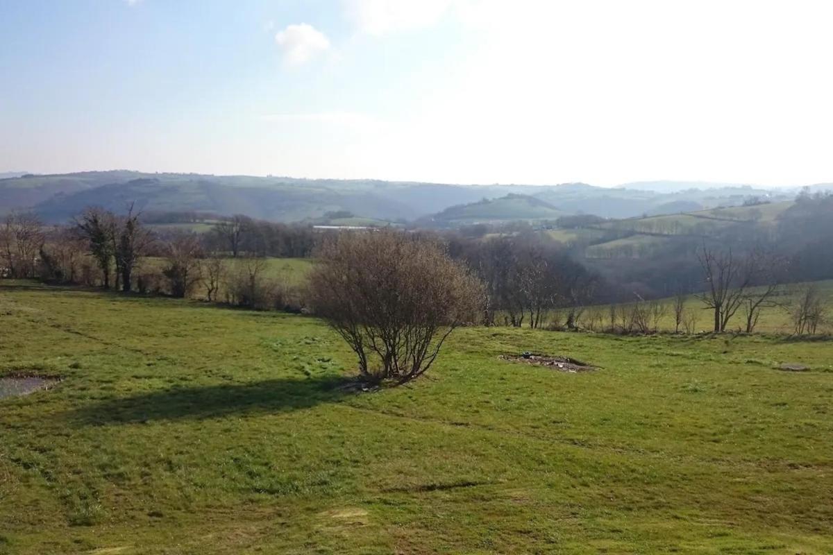 Gites & Chambres D'Hotes Peyrecout Laparrouquial Bagian luar foto