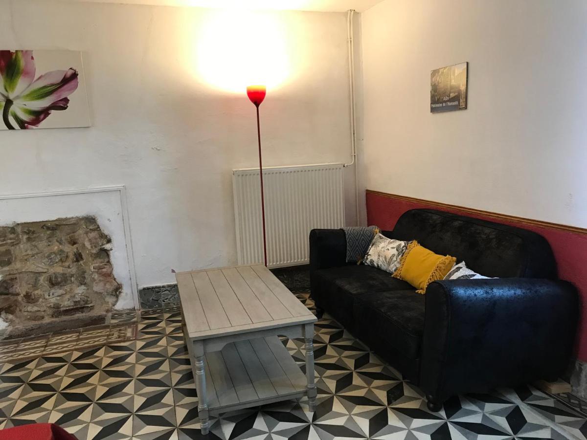 Gites & Chambres D'Hotes Peyrecout Laparrouquial Bagian luar foto