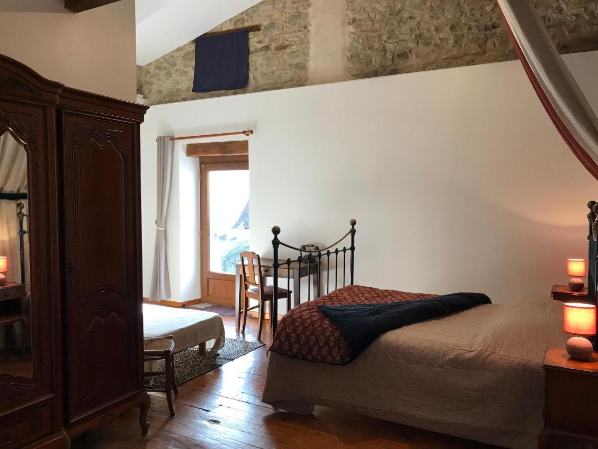 Gites & Chambres D'Hotes Peyrecout Laparrouquial Bagian luar foto
