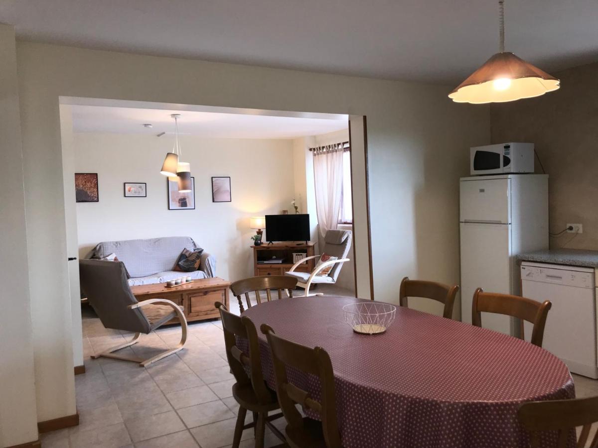 Gites & Chambres D'Hotes Peyrecout Laparrouquial Bagian luar foto