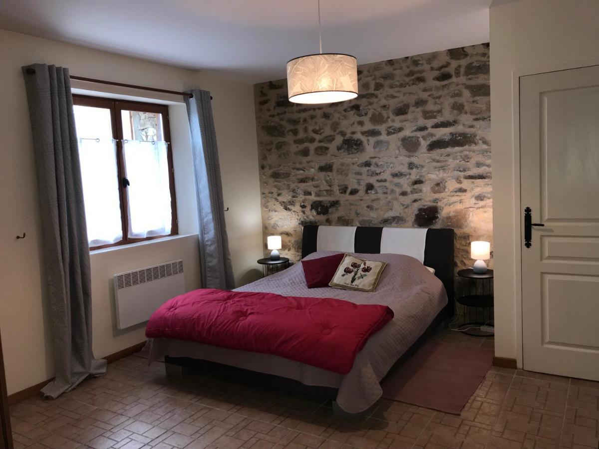 Gites & Chambres D'Hotes Peyrecout Laparrouquial Bagian luar foto