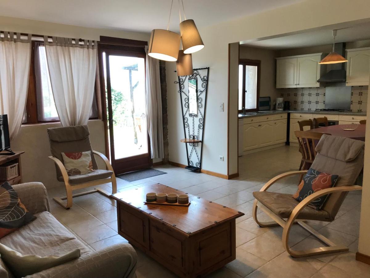 Gites & Chambres D'Hotes Peyrecout Laparrouquial Bagian luar foto