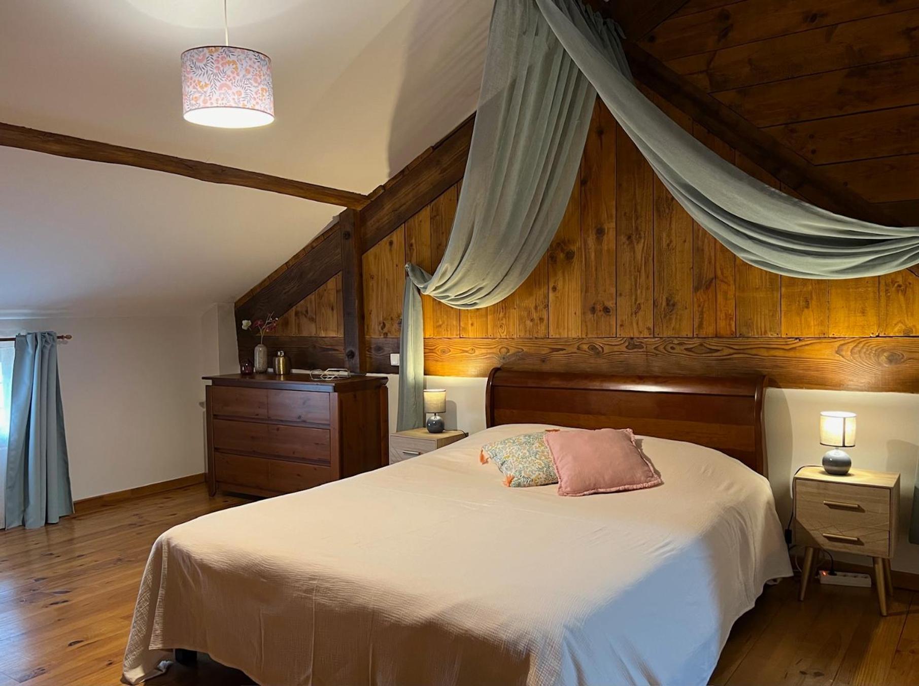 Gites & Chambres D'Hotes Peyrecout Laparrouquial Bagian luar foto
