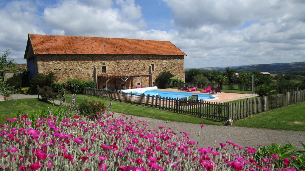 Gites & Chambres D'Hotes Peyrecout Laparrouquial Bagian luar foto