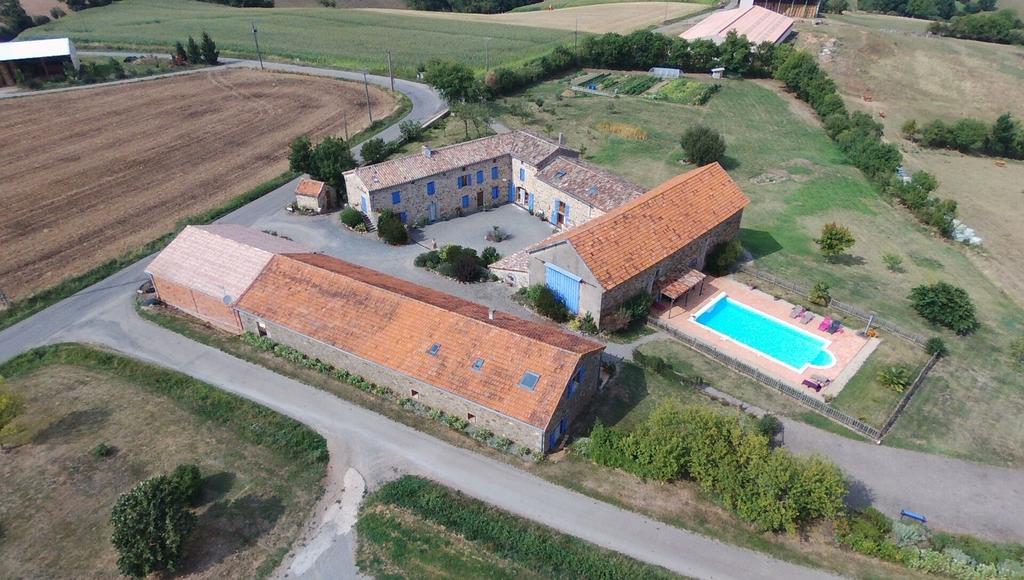 Gites & Chambres D'Hotes Peyrecout Laparrouquial Bagian luar foto